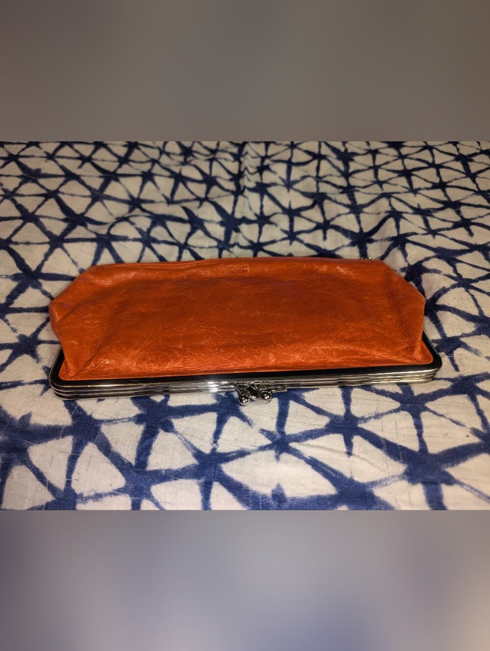 Hobo International Orange Leather Double Kiss Lock Bifold Wallet Clutch Purse - Picture 7 of 14